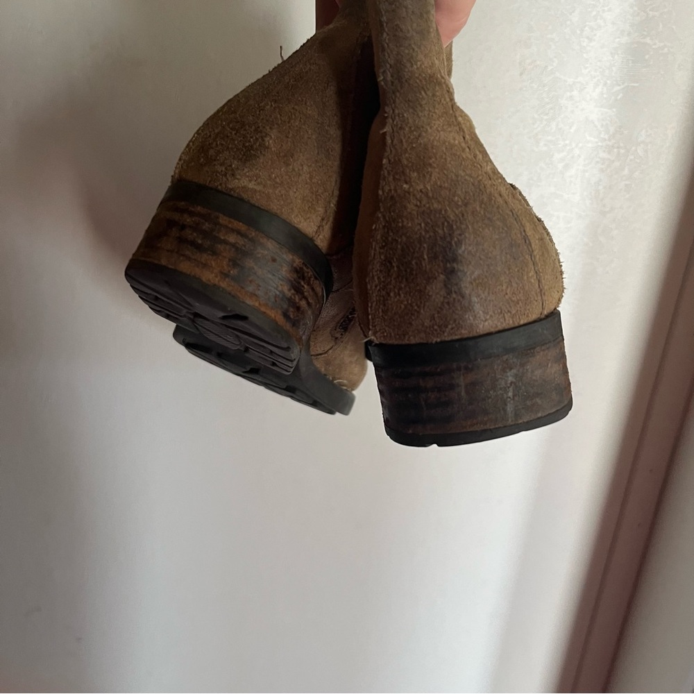 Born Brand Ankle Boots with Leather Upper Size 9 - Picture 2 of 4